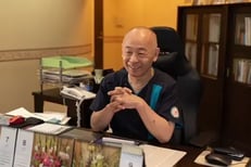 工藤千秋先生顔写真2